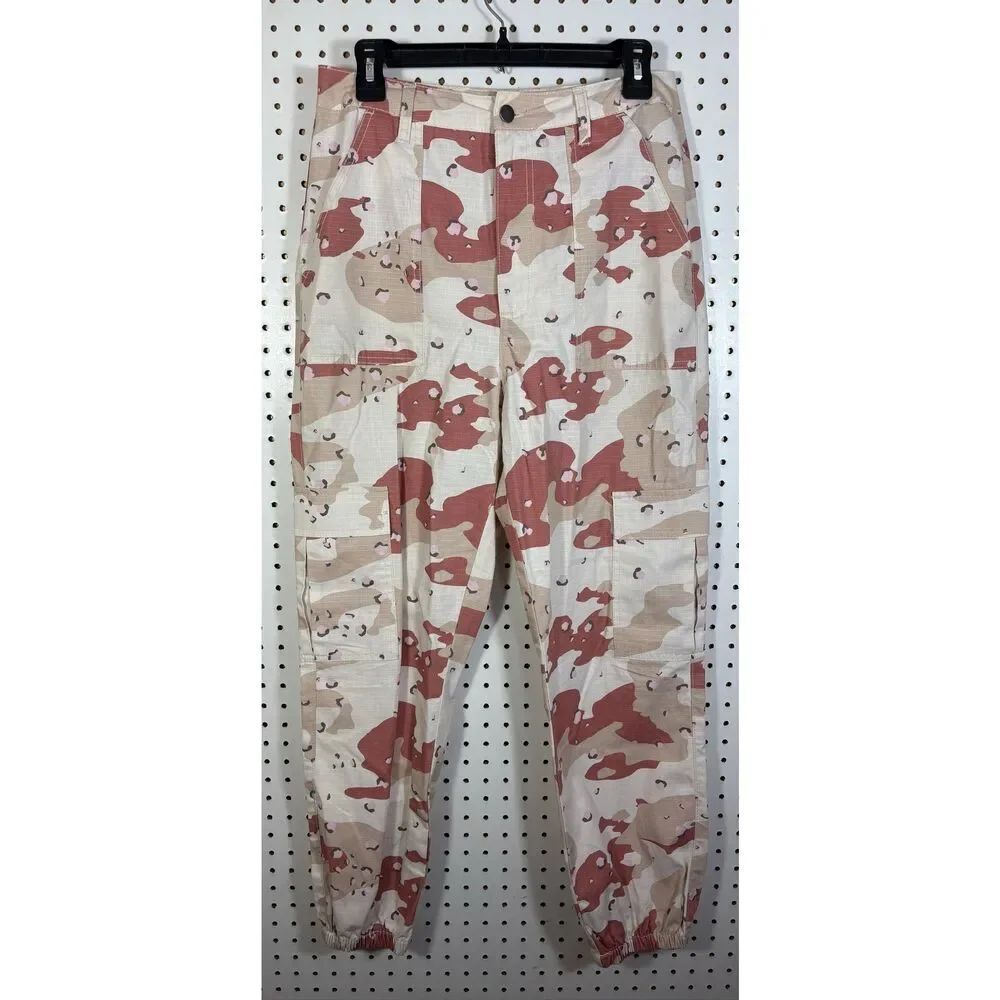 Wild Fable desert camo cargo pants size 8